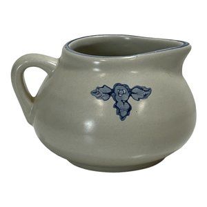 Pfaltzgraff Stoneware Yorktown Gravy Boat/Creamer, Excellent Pre-Owned Condition